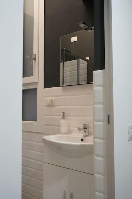 Corso Buenos Aires Suite Милан Экстерьер фото